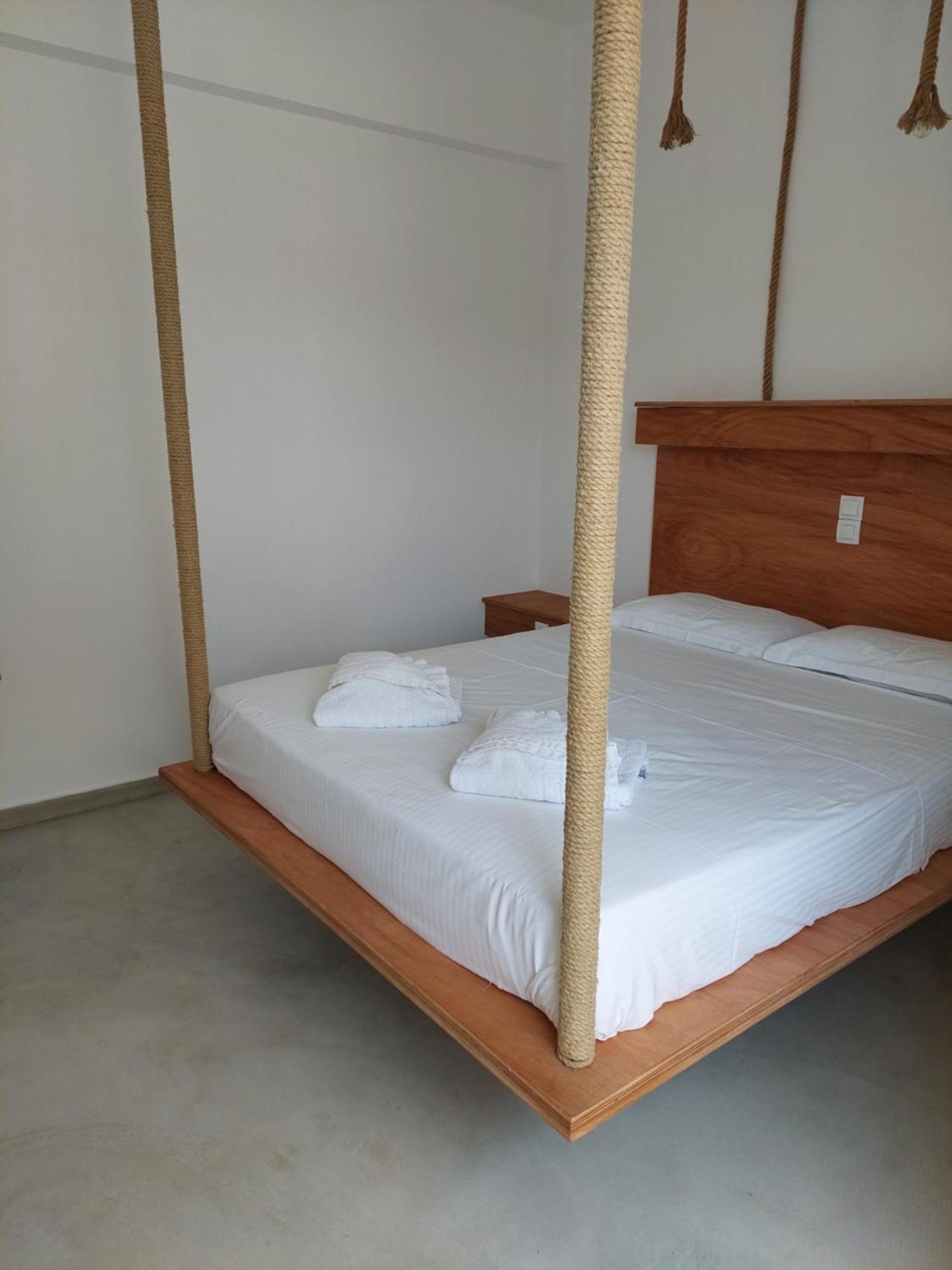 Golden Star Praxitelous Apartman Ajía Marína Kültér fotó